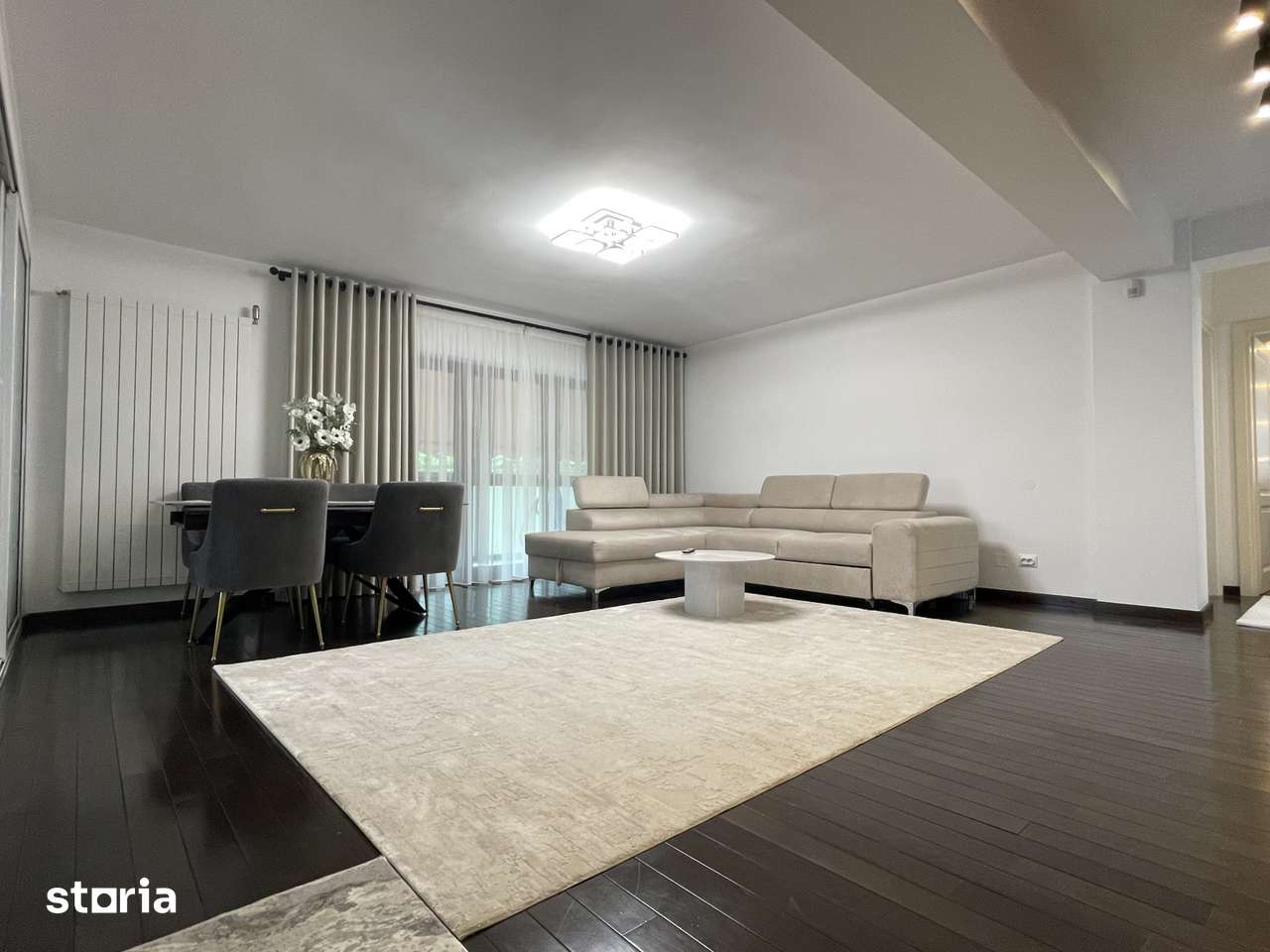Apartament spectaculos de vanzare - Imagine principală: 4/19