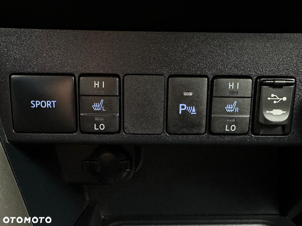Toyota RAV4 - 29