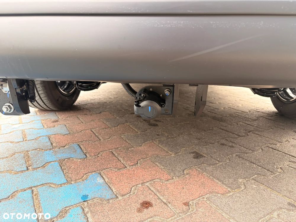 Peugeot Traveller 2.0 BlueHDi Long Business EAT8 - 26