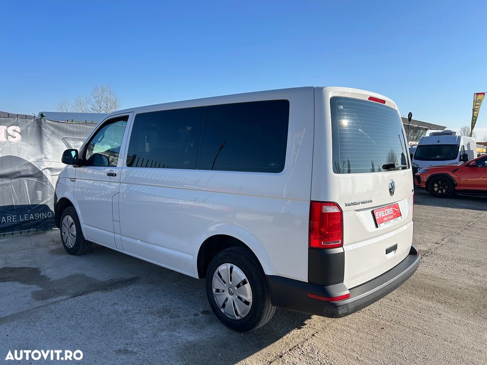 Volkswagen Transporter - 11