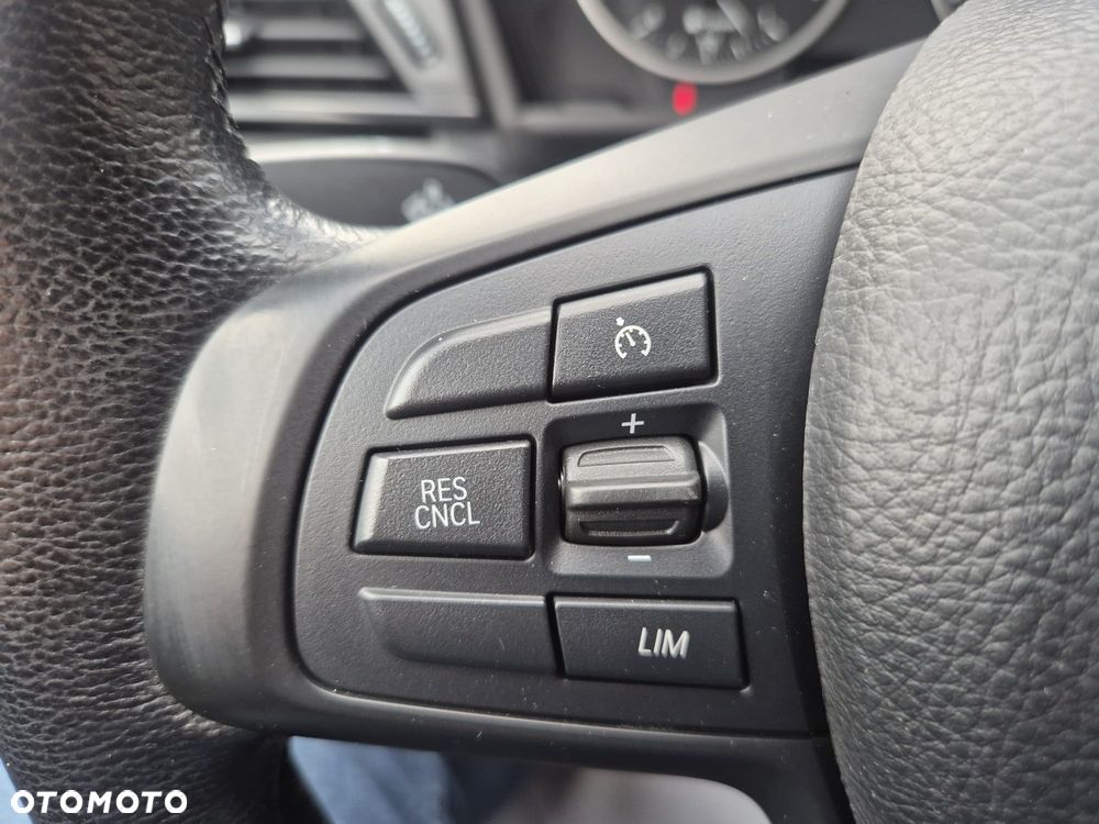 BMW Seria 2 218d Advantage - 27
