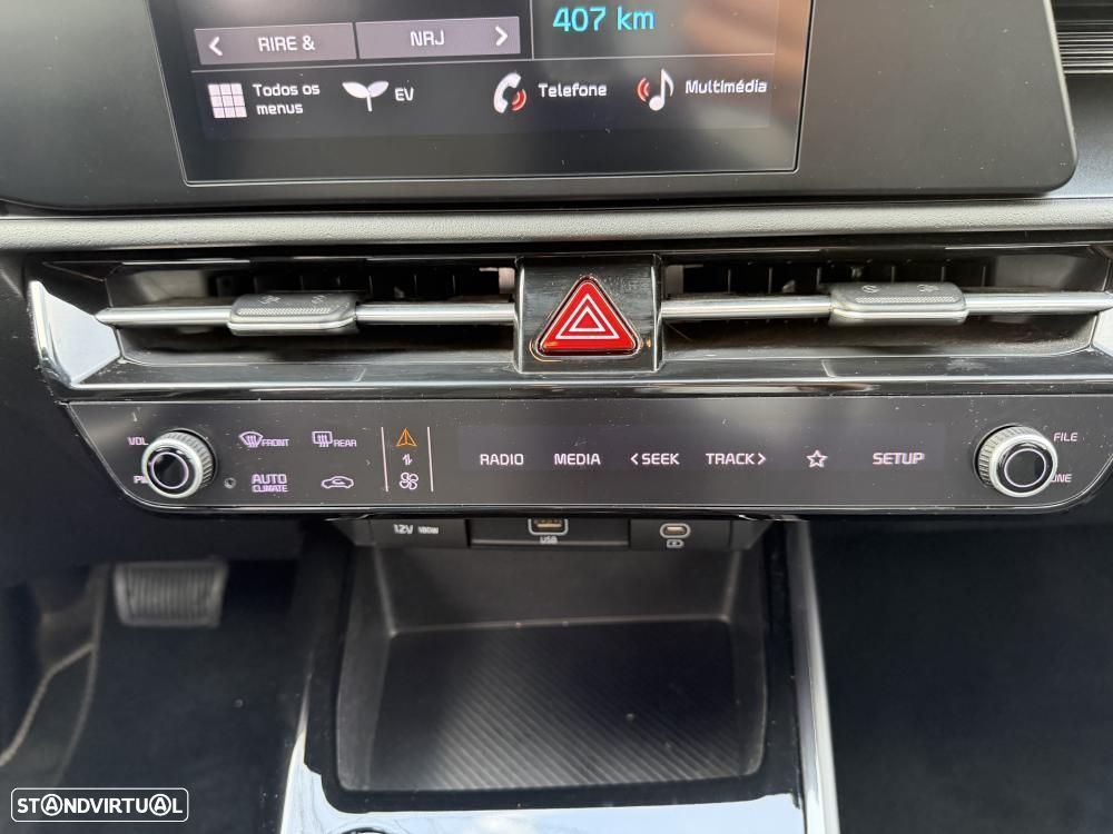 Kia Niro EV 64kWh Tech - 29