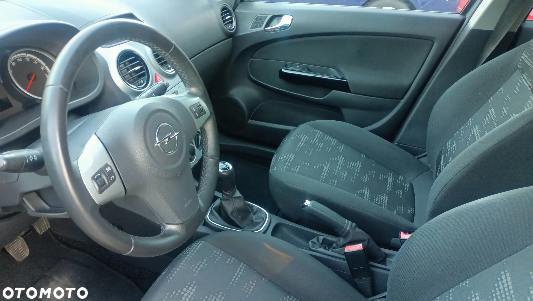 Opel Corsa 1.4 16V Satellite - 15