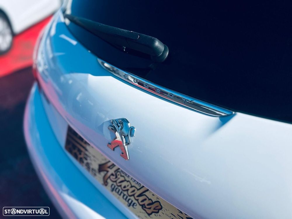Peugeot 208 1.2 PureTech Active - 14