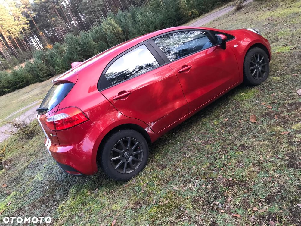 Kia Rio 1.1 CRDI Dream-Team Edition - 11