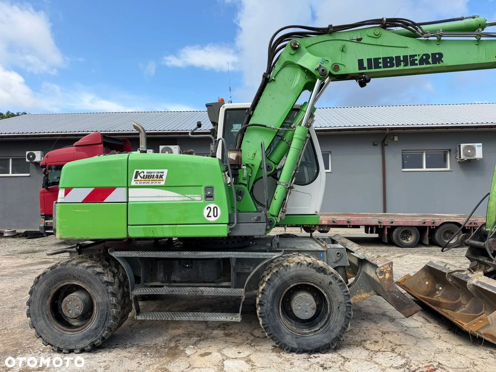 Liebherr A 314 - 2