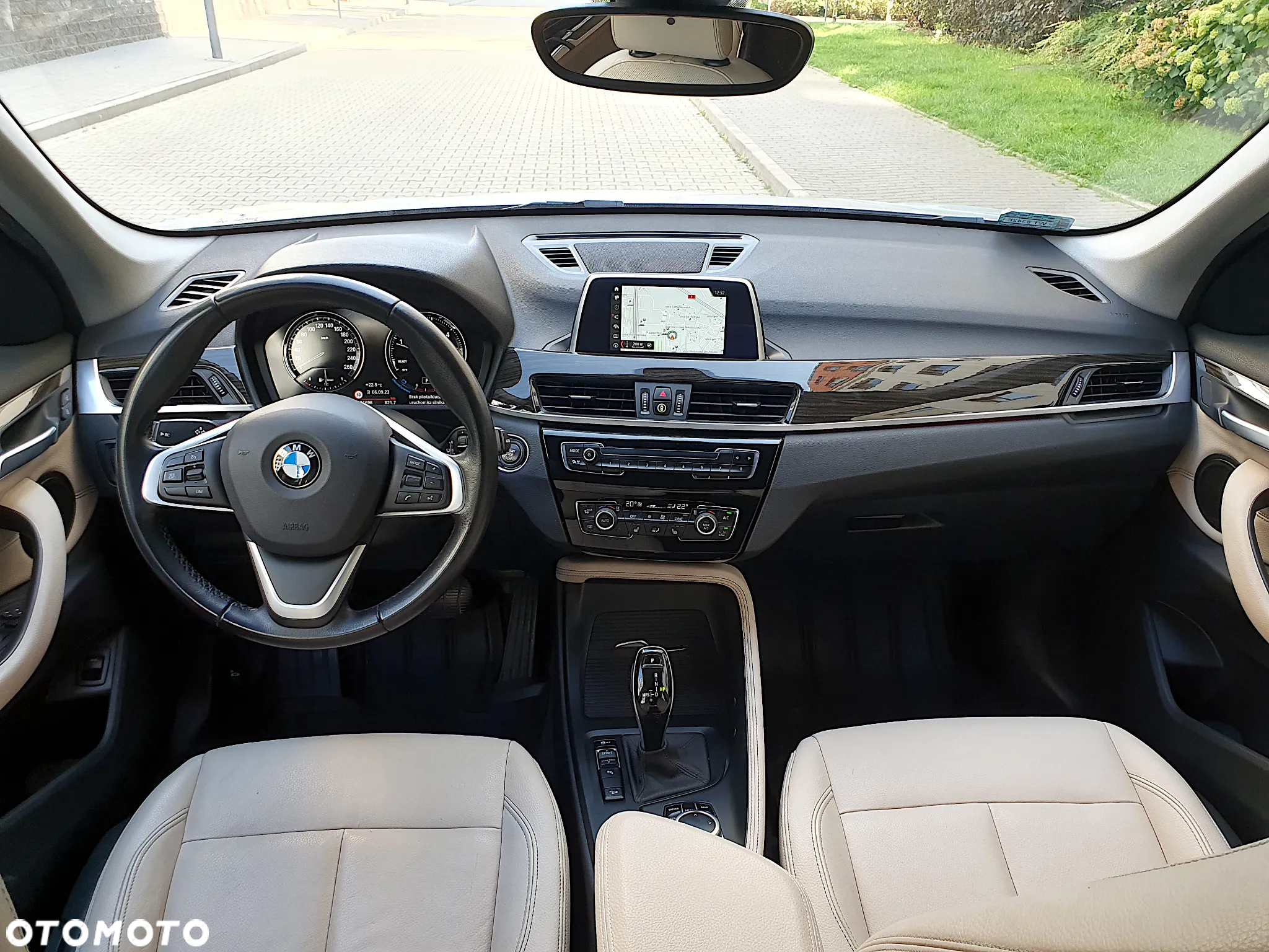 BMW X1 xDrive20d Sport Line - 9
