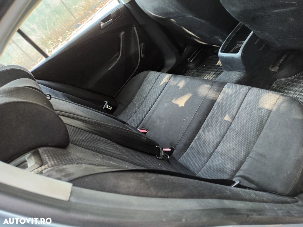 Dezmembrari  VW PASSAT B6  2005  > 2010 2.0 TDI Motorina - 16