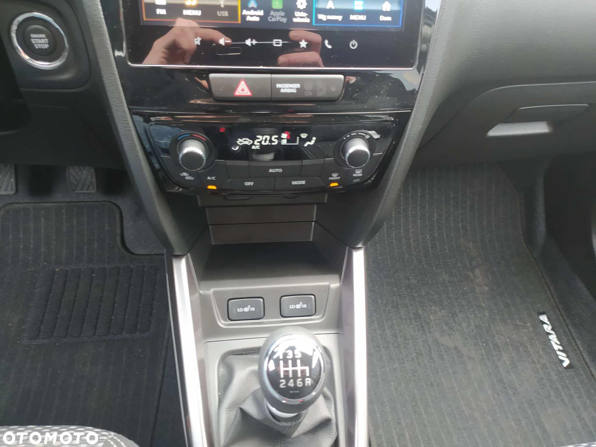 Suzuki Vitara 1.4 Boosterjet mHEV Premium Plus 2WD - 24