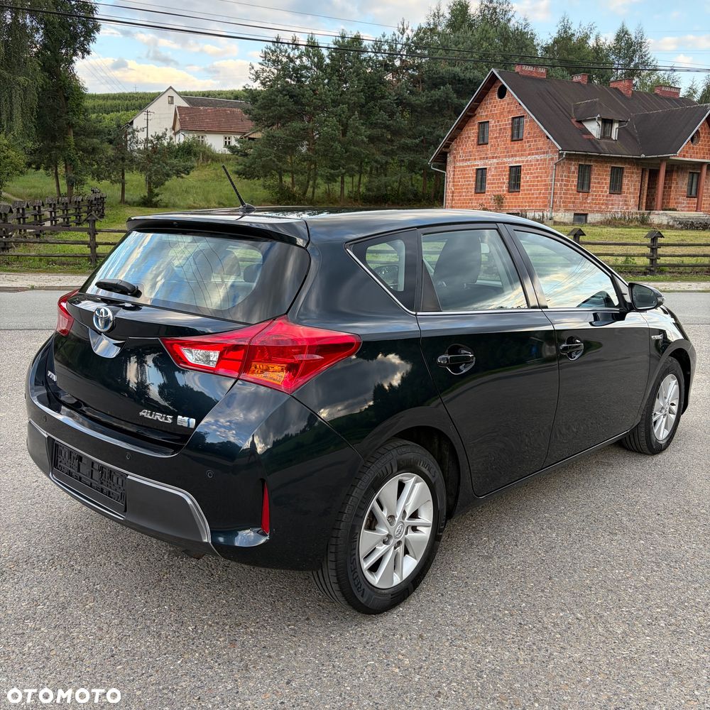 Toyota Auris 1.8 HSD Prestige NAVI - 4