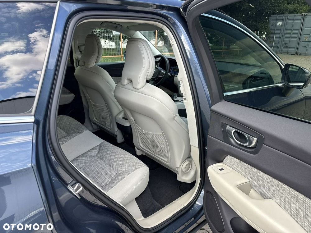 Volvo XC 60 B4 B Core - 18