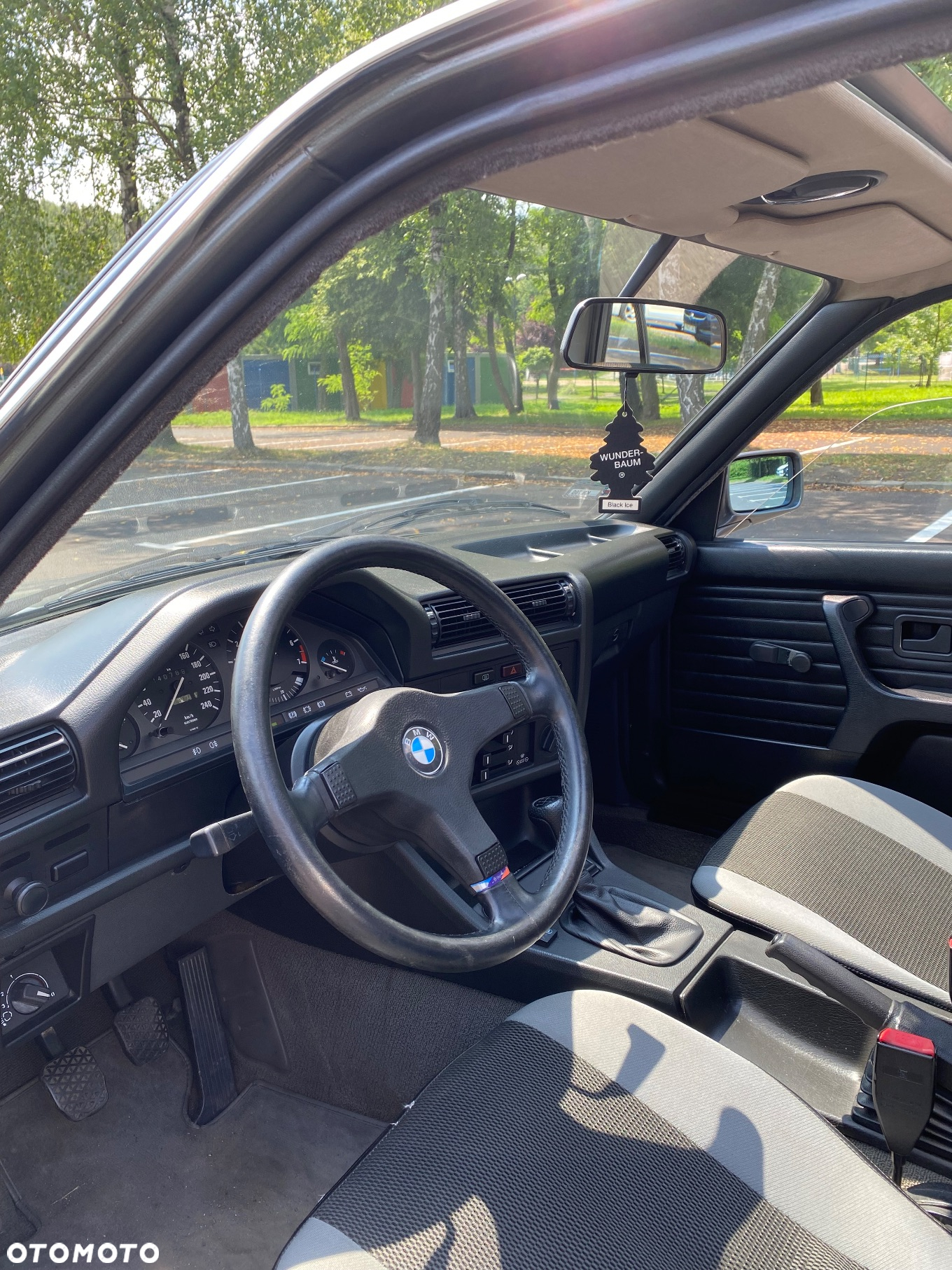BMW Seria 3 316i Touring - 9