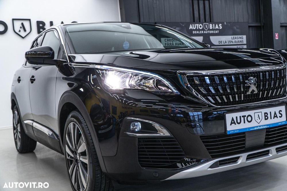 Peugeot 3008 1.2 PureTech Turbo S&S EAT8 Allure - 29