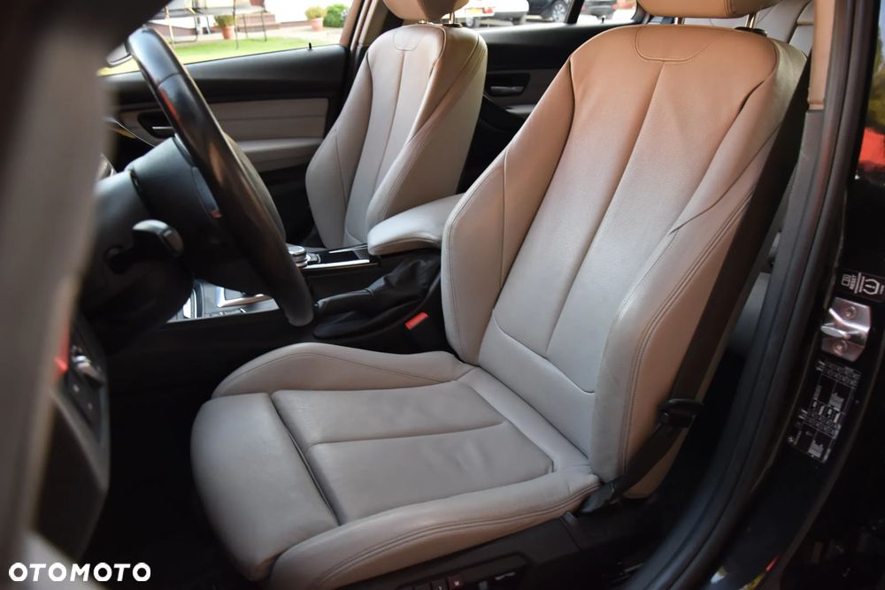 BMW Seria 3 320d Sport Line - 20