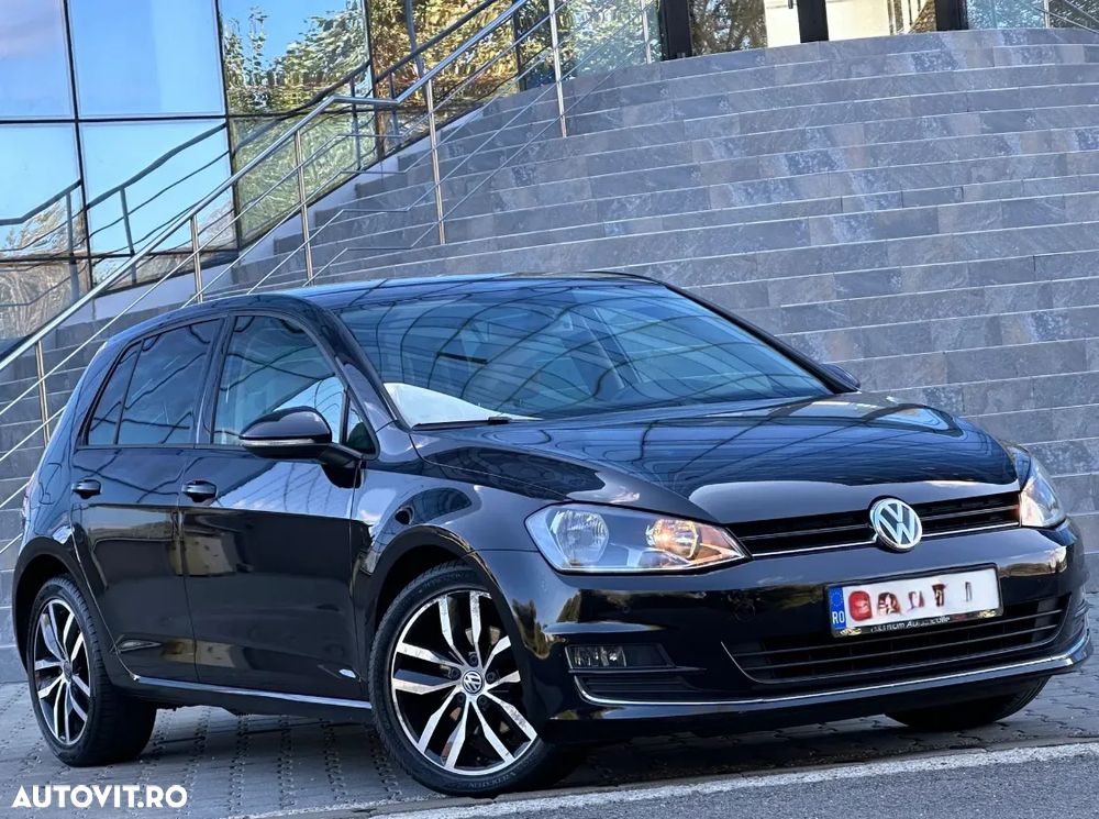 Volkswagen Golf 1.6 TDI DPF BlueMotion Technology DSG Comfortline - 24