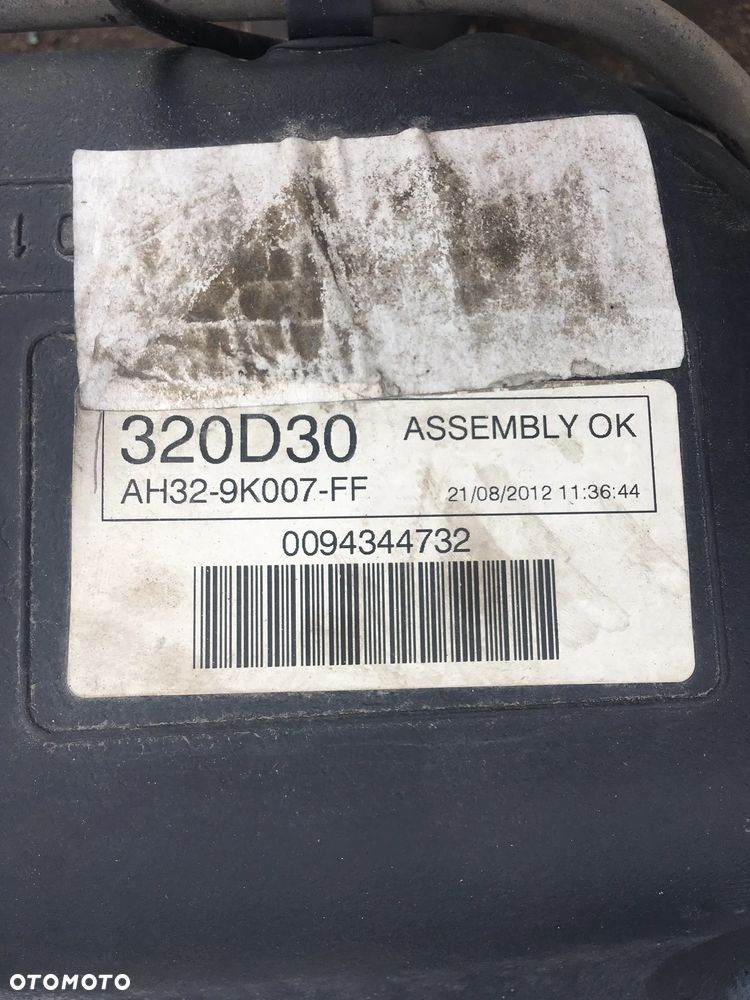 Bak zbiornik paliwa z pompą AH32-9K007 AH22-9039 Range Rover Sport 3.0 TDV6 - 2