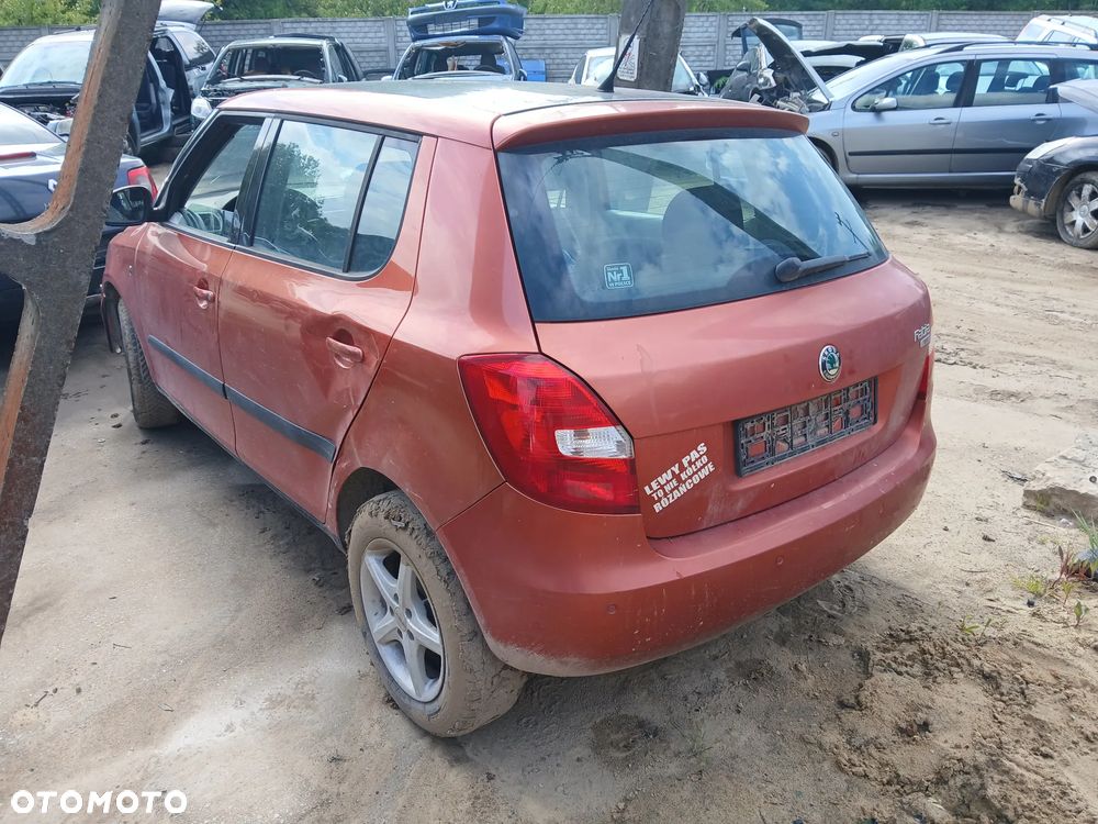 skoda fabia II LF3H maska pokrywa silnika klapa bagażnika zderzak lampa reflektor pas przedni stop - 3