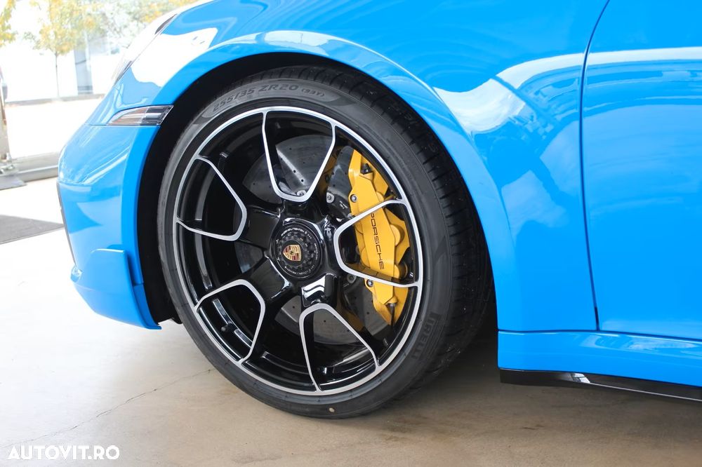 Porsche 911-TURBO-S Standard - 10