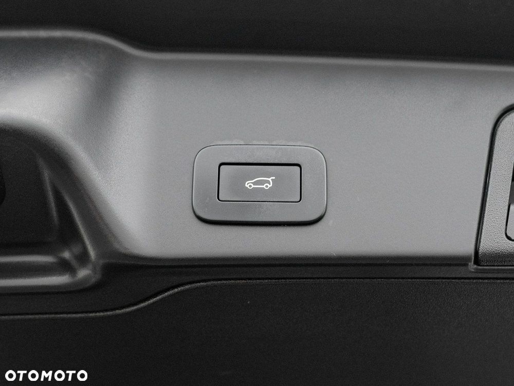 Land Rover Range Rover Evoque - 26