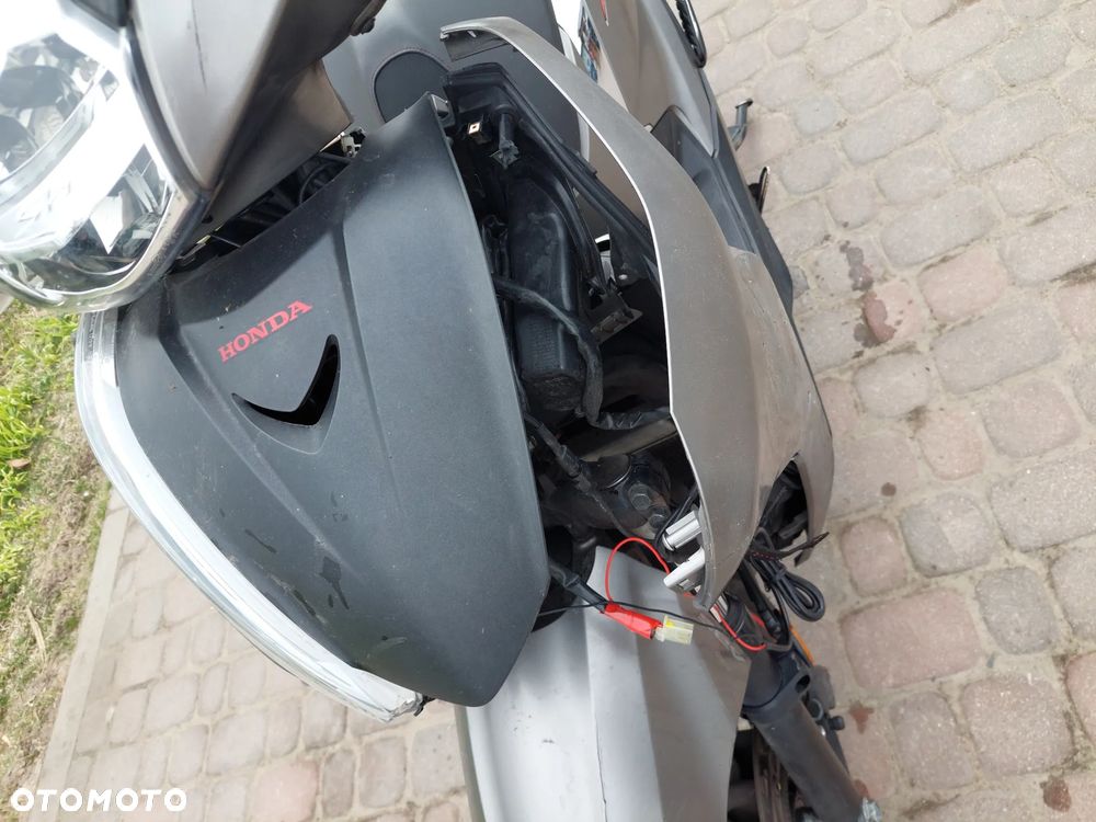 Honda SH - 10