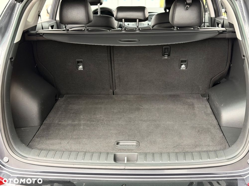 Hyundai Tucson 2.0 CRDI 4WD Automatik Premium - 22