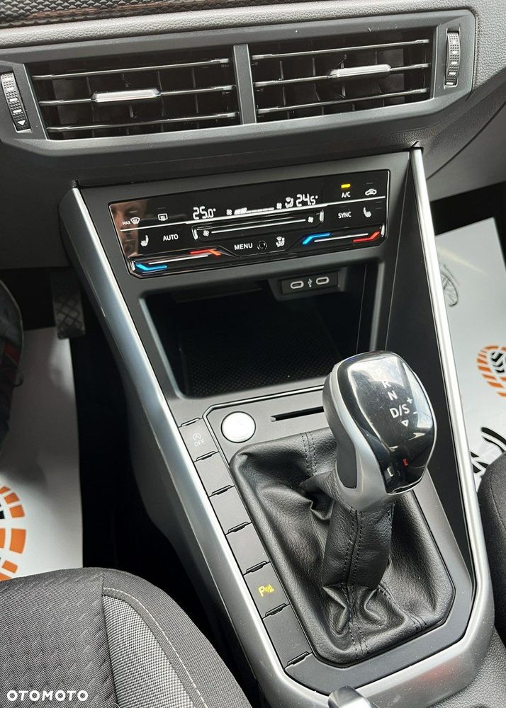 Volkswagen Taigo - 20