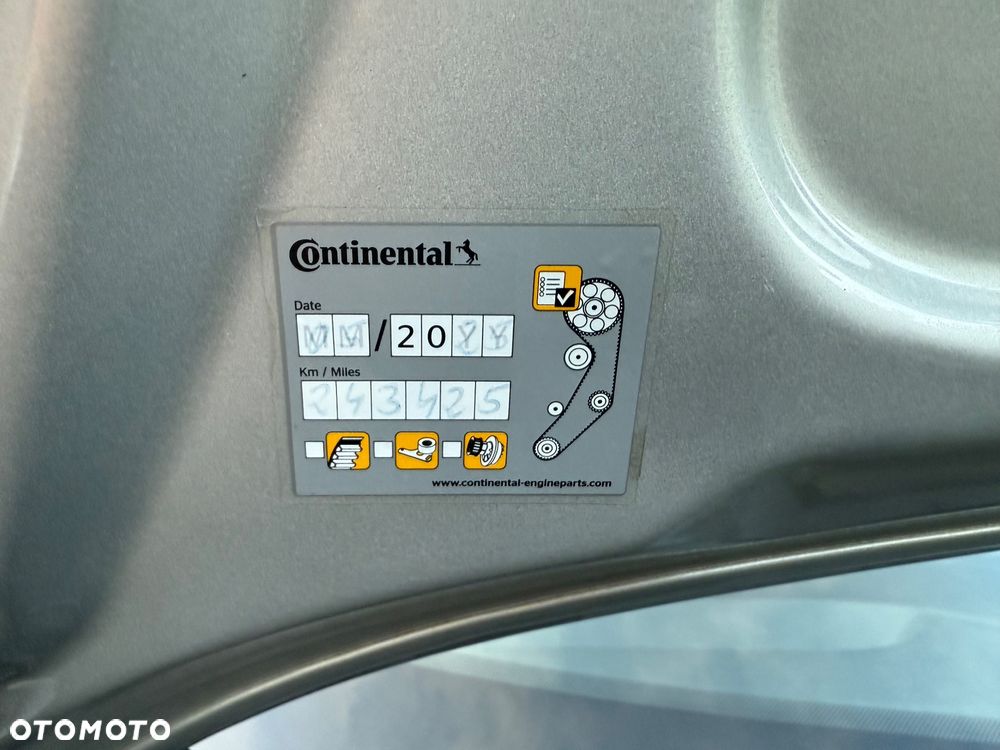 Ford Tourneo Connect 1.6 TDCi Titanium - 32