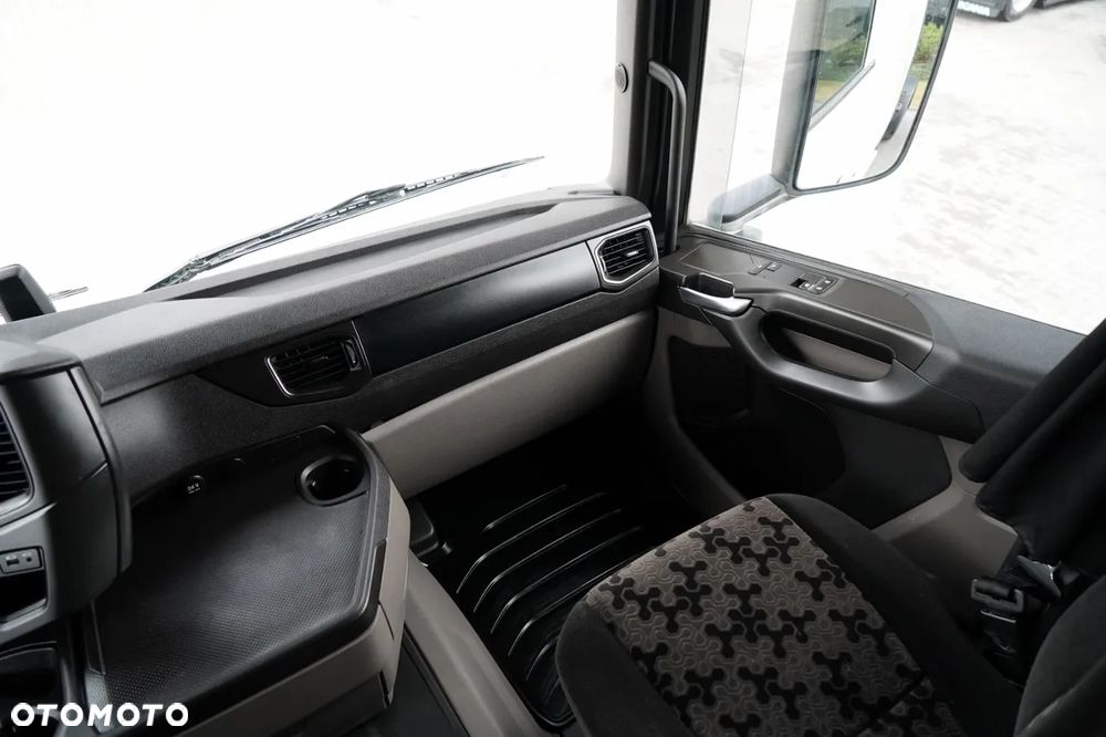 Scania R 450 / RETARDER / HYDRAULIKA / CAŁA NA PODUSZKACH - 32