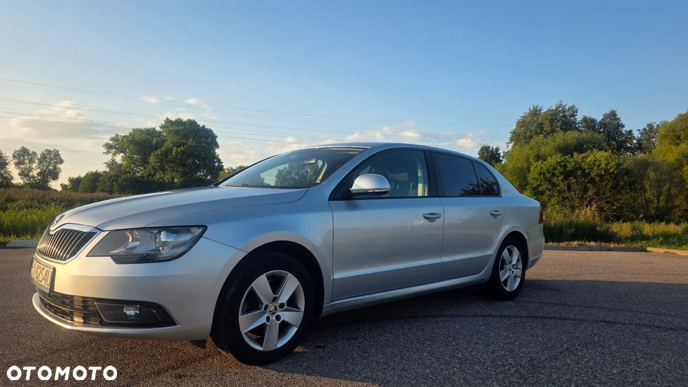 Skoda Superb 1.8 TSI Active DSG - 2