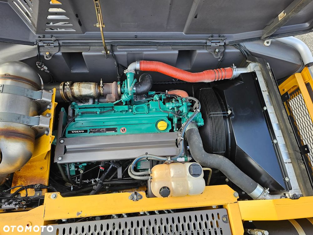 Volvo EW 160 E - 16