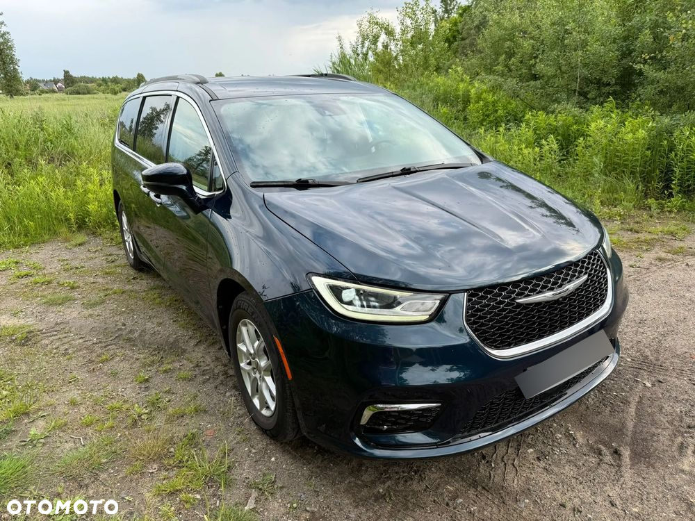Chrysler Pacifica - 2