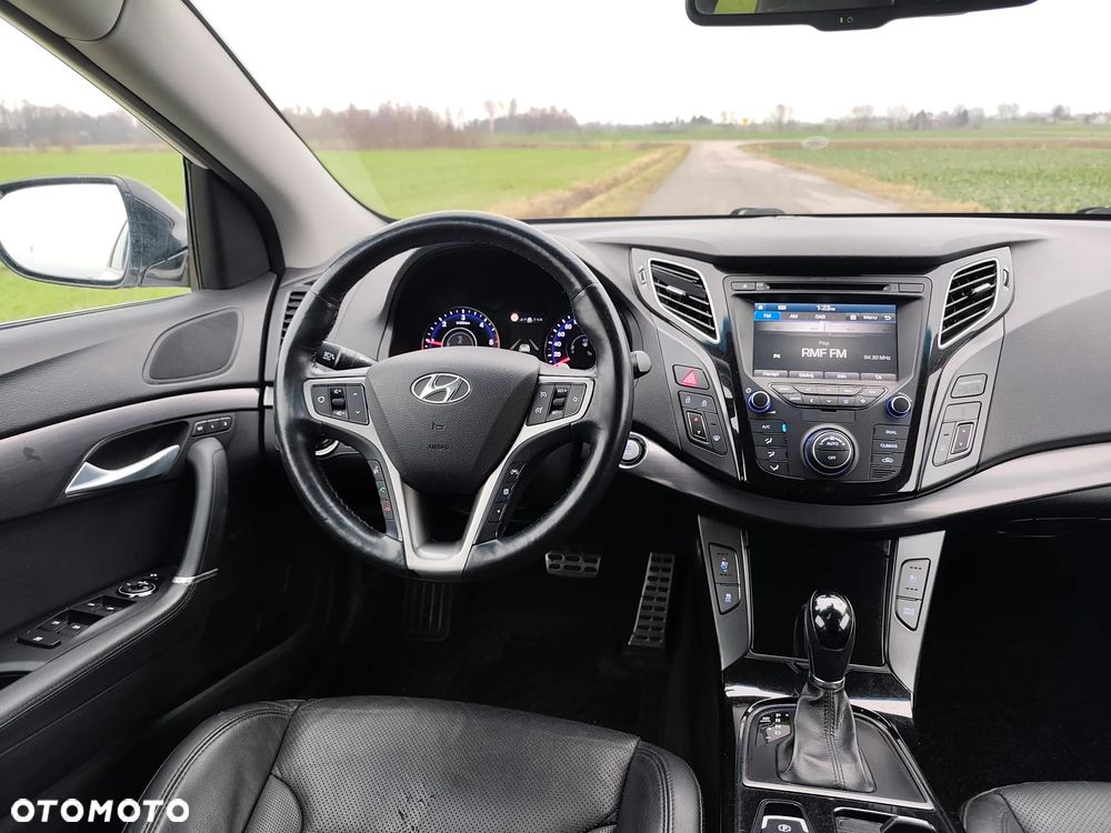 Hyundai i40 Kombi blue 1.7 CRDi DCT Premium - 15