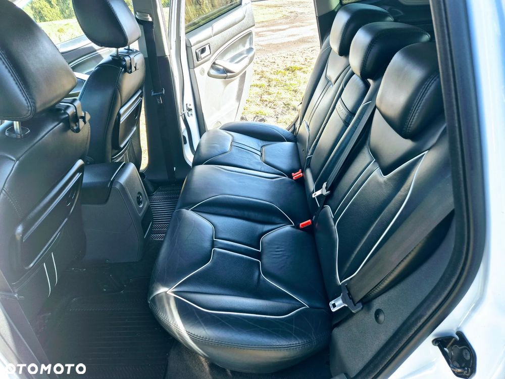 Ford Kuga 2.0 TDCi 4x4 Individual - 26