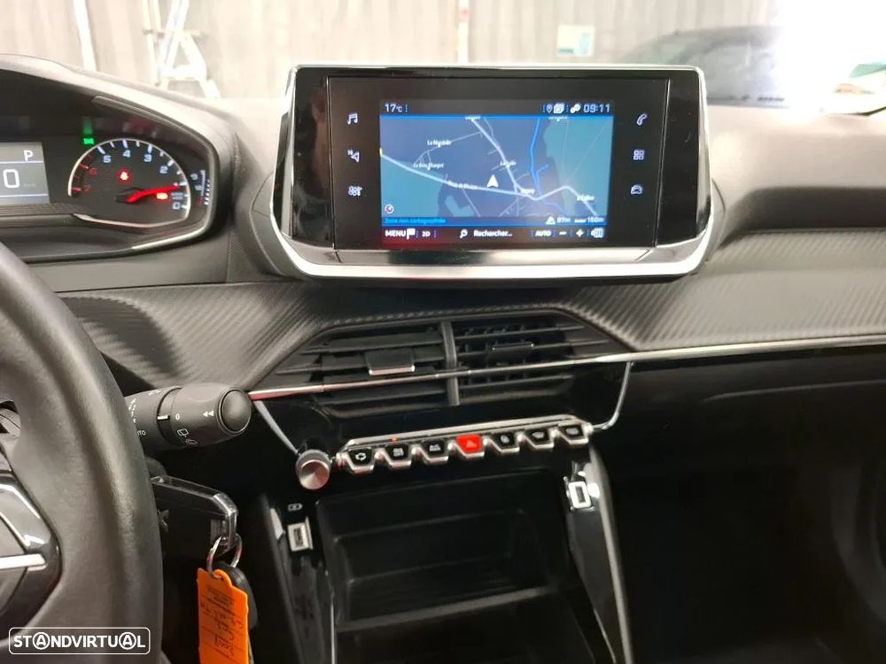 Peugeot 2008 1.2 PureTech Active Pack EAT8 - 5