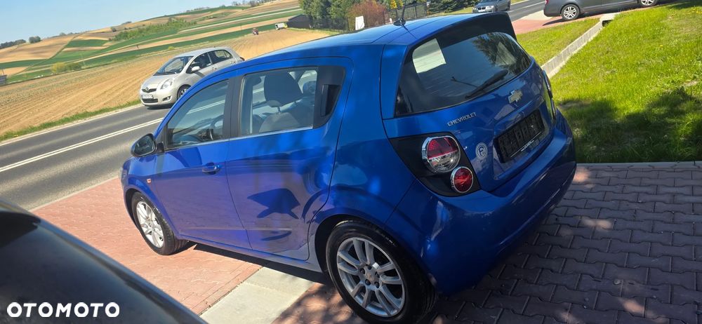 Chevrolet Aveo - 9