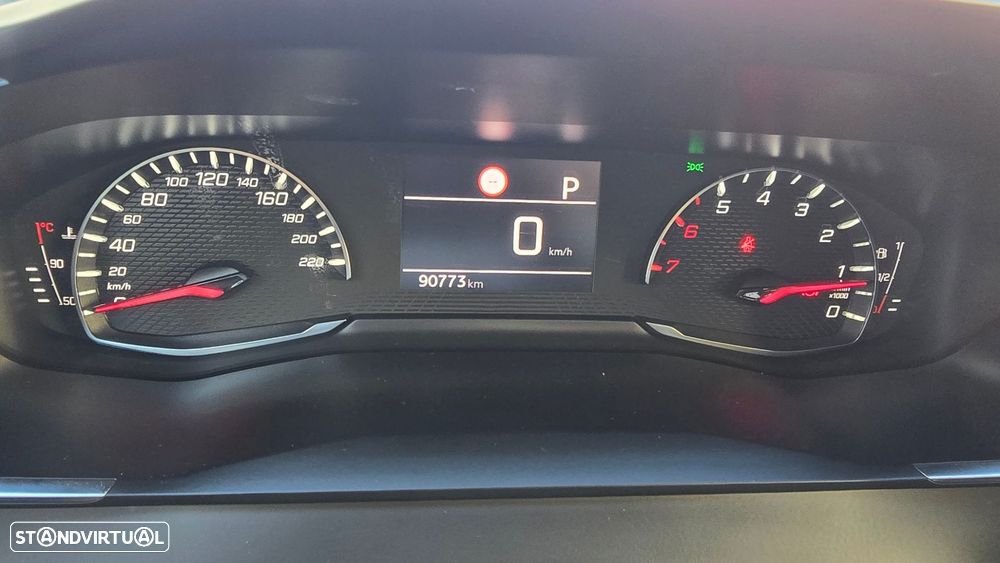 Peugeot 208 PureTech 100 EAT8 Active Pack - 17
