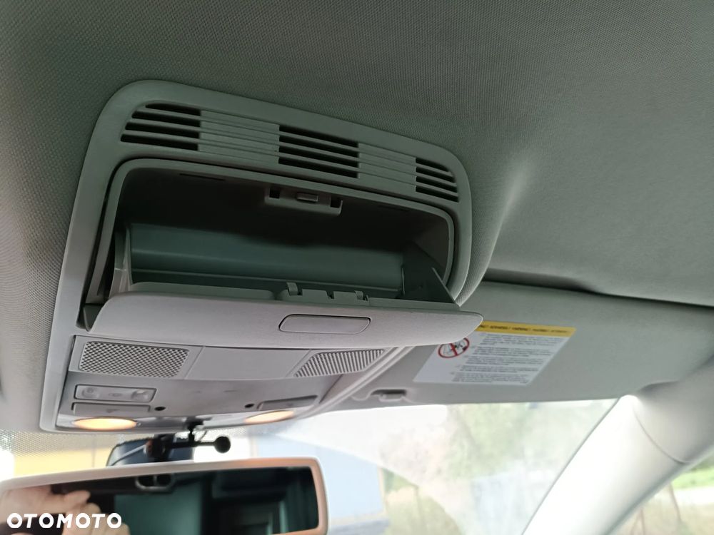 Volkswagen Passat 2.0 TDI DPF Comfortline - 25