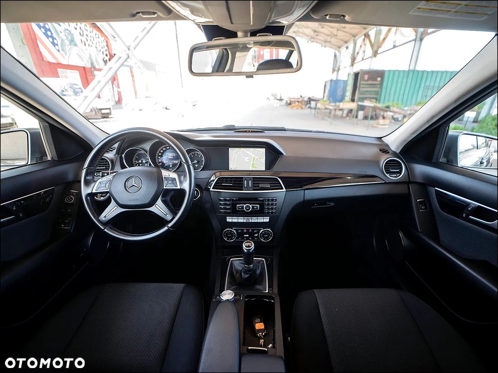 Mercedes-Benz Klasa C 180 (BlueEFFICIENCY) Elegance - 15