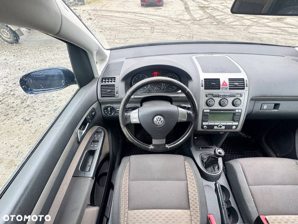 Volkswagen Touran 1.9 TDI DPF Cross - 14