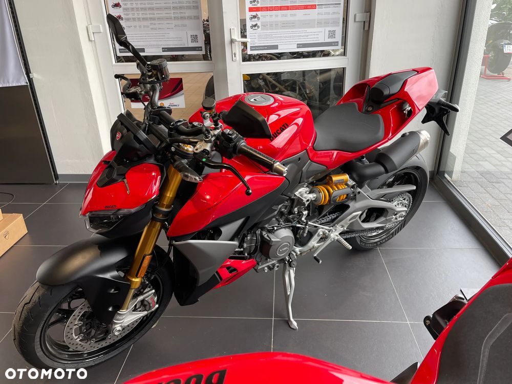 Ducati Streetfighter V2 - 7