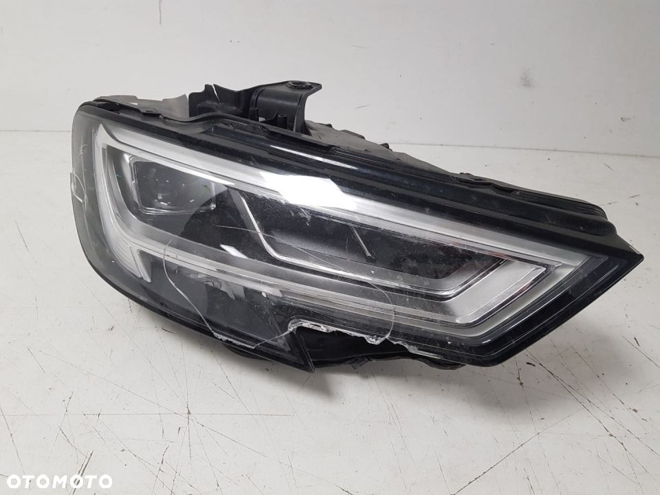AUDI A3 8V0 LIFT LAMPA PRAWA FULL LED REFLEKTOR 8V0941034C USZKODZONA