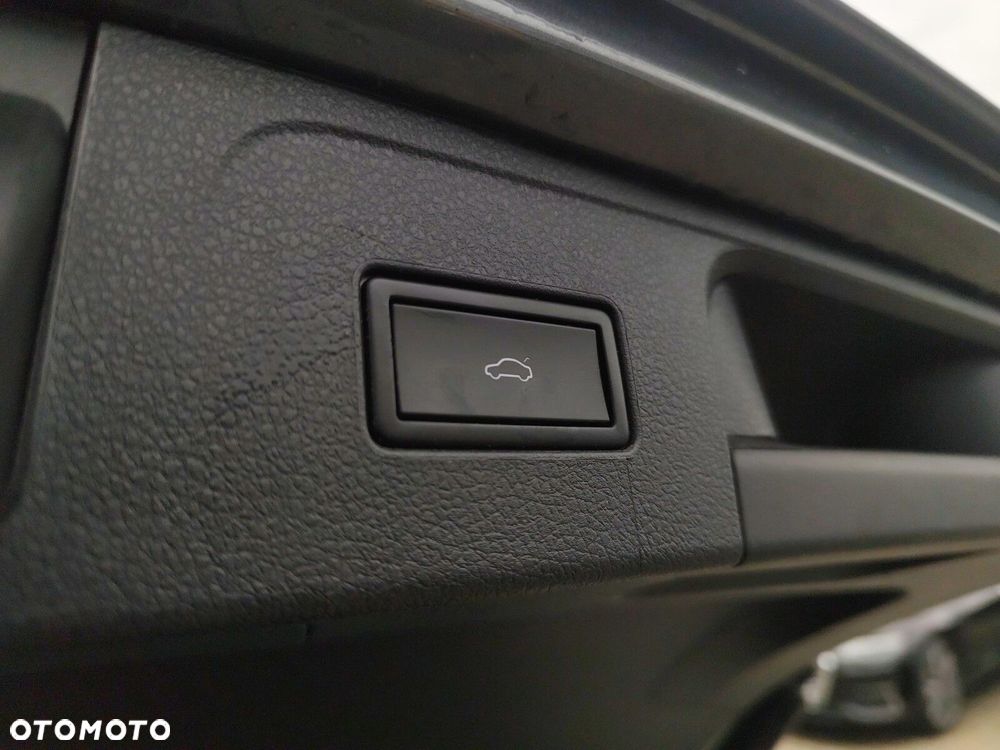 Volkswagen Passat 2.0 TDI BMT Highline DSG - 36