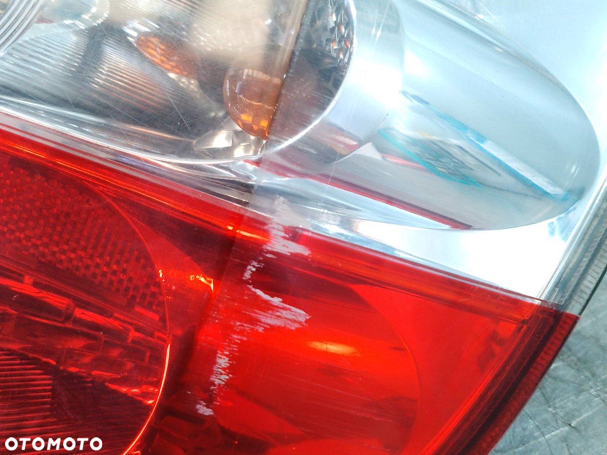 LAMPA TYLNA PRAWA HONDA CIVIC VII HATCHBACK - 6