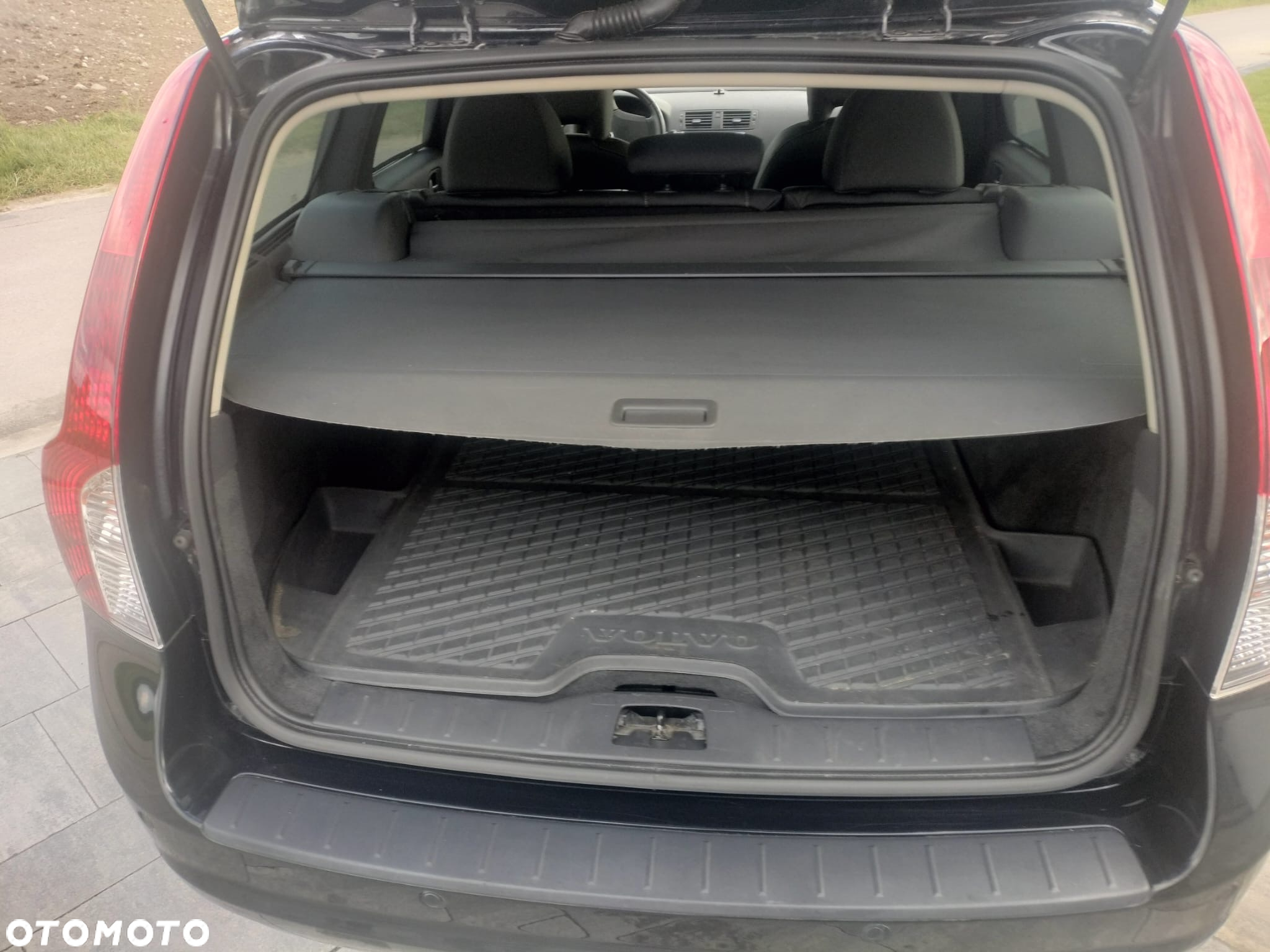 Volvo V50 D3 Momentum - 12