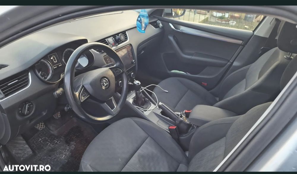 Skoda Octavia 2.0 TDI Ambition - 3