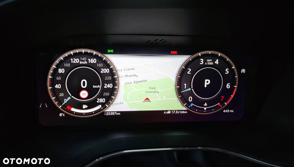 Jaguar F-Pace P250 AWD R-Dynamic Black - 17