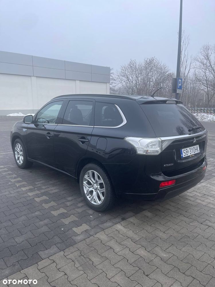 Mitsubishi Outlander ver-2-0-4wd-plus - 2