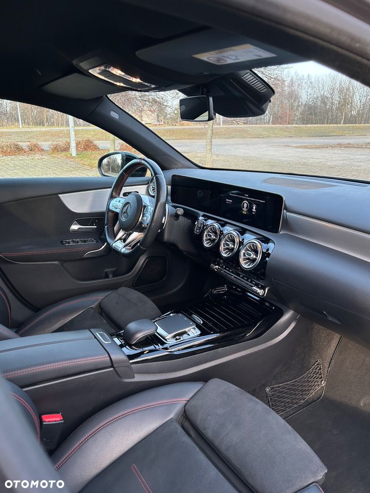 Mercedes-Benz Klasa A 35 AMG 4-Matic 7G-DCT - 33
