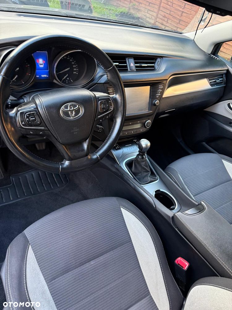 Toyota Avensis 2.0 D-4D Prestige - 10