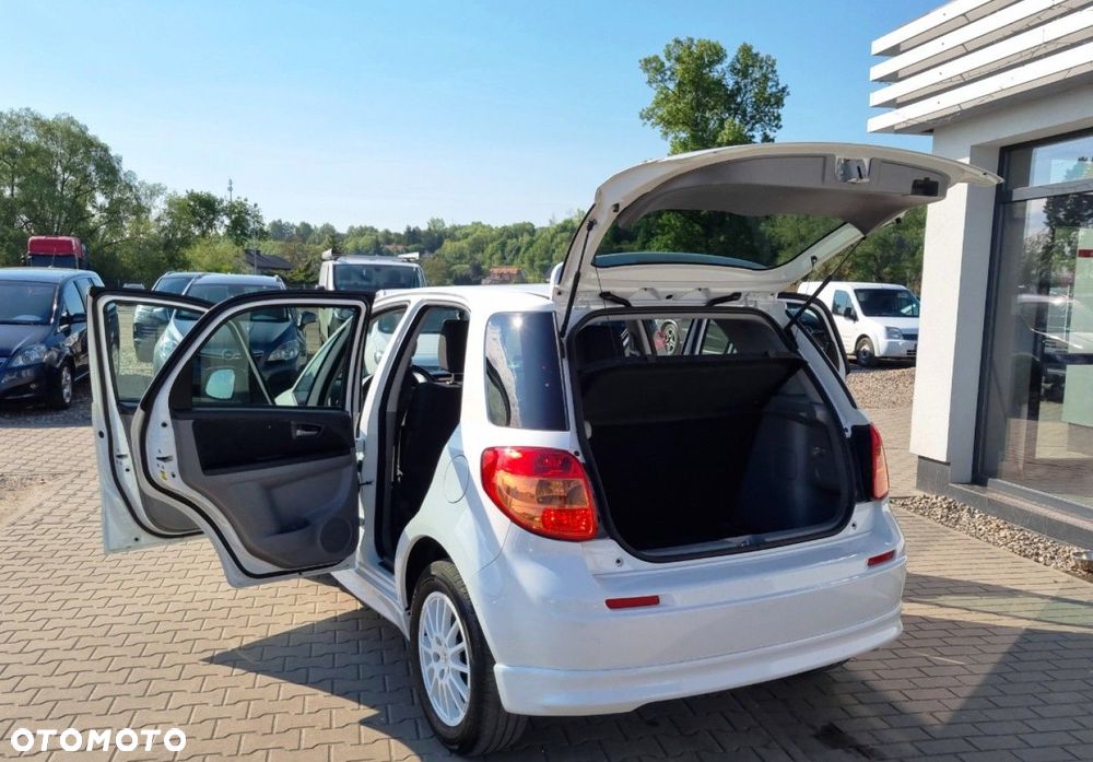 Suzuki SX4 - 32